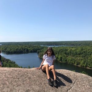 Meet your Posher, Avery